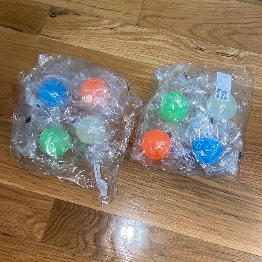Sticky balls